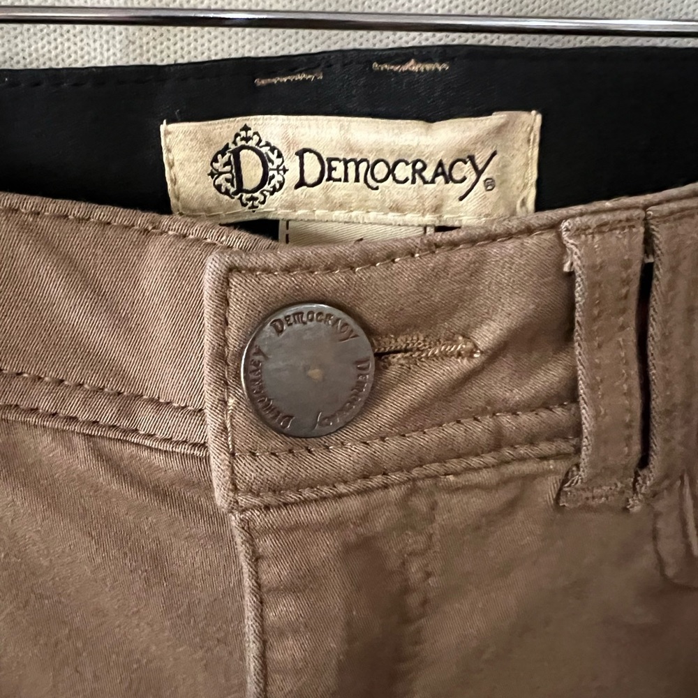 Democracy Khaki Jeans